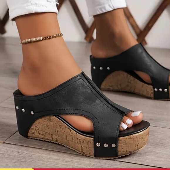 Elegant Black Wedge Sandals - Picture 2 of 2